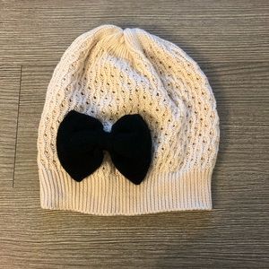 Bow beanie